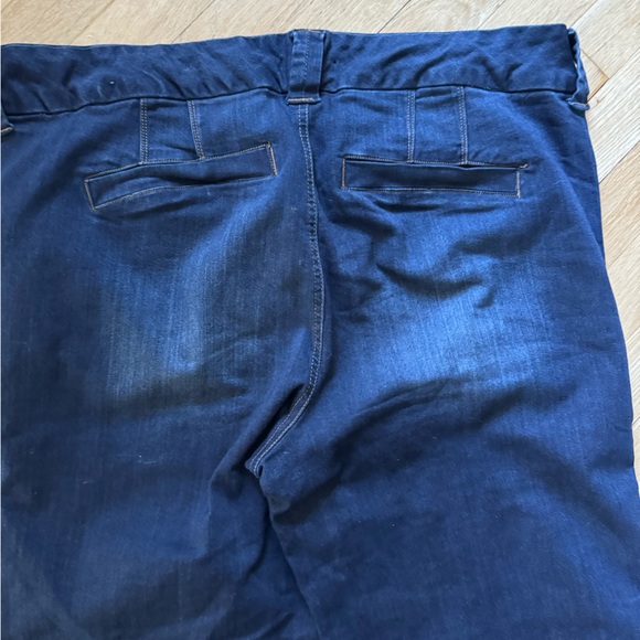 m jeans High Rise Hem Cropped Jean (Maurices) - Picture 4 of 10